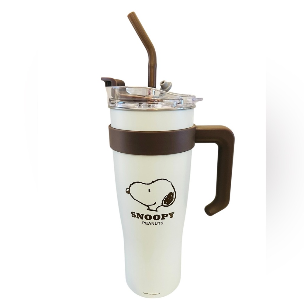 Miniso x Peanuts Snoopy 54 oz Tumbler in Cream & Chocolate